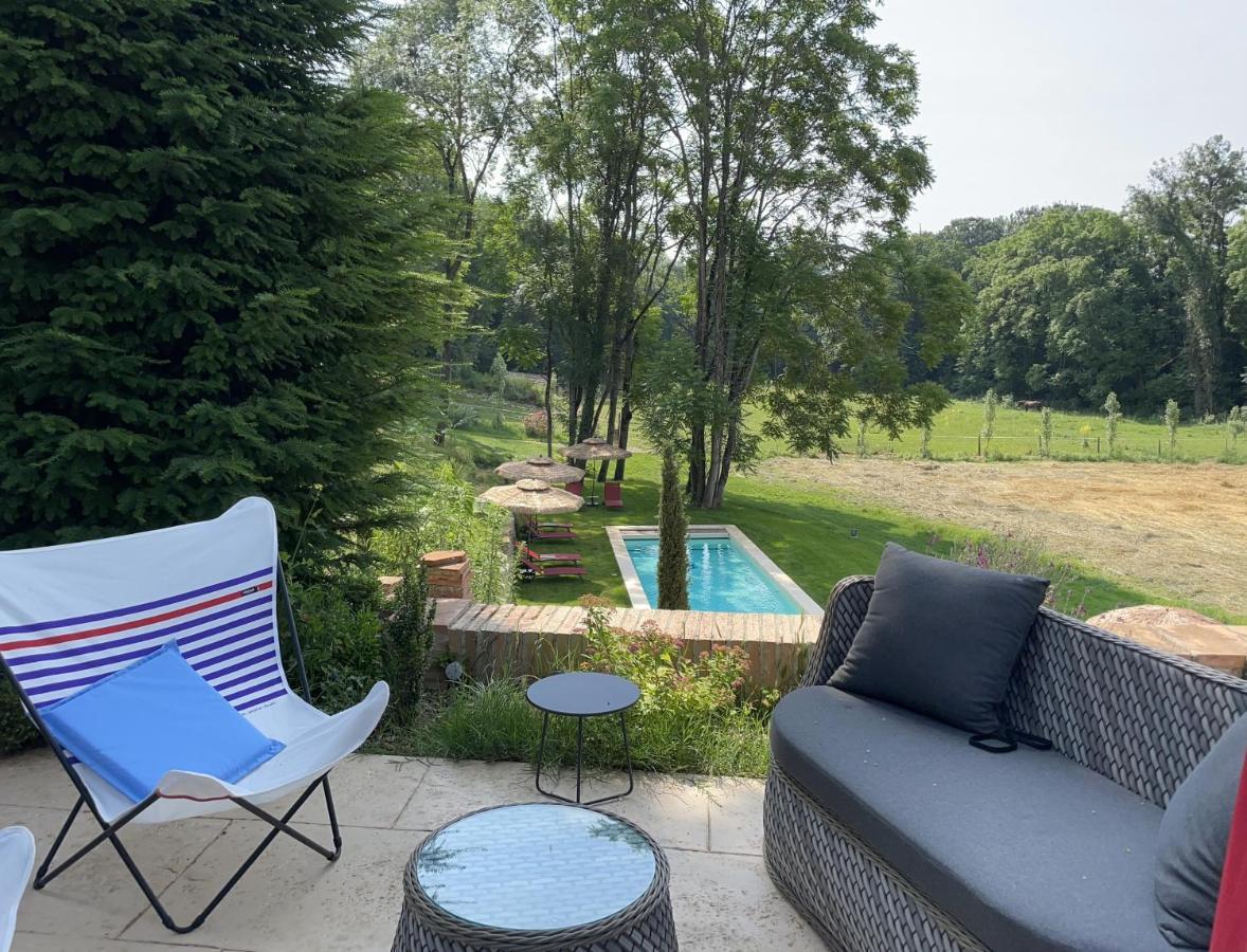 Chateau Du Go Guest house